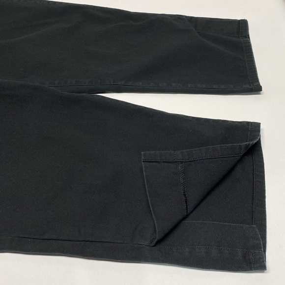 Liz Claiborne Black Capri Pant - Picture 5 of 11